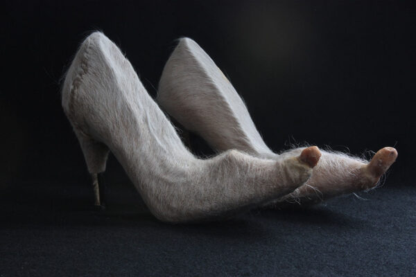 Stiletto II By Dorothy Cross (1994) Stiletto II By Dorothy Cross (1994)