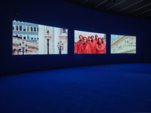 07. Julianknxx Chorus In Rememory Of Flight, Installation View, Barbican Art Gallery (c) Eva Herzog & Barbican Art Gallery